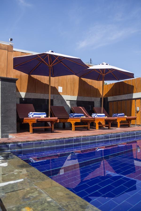 Hotel The Yogasari Seminyak Exterior foto