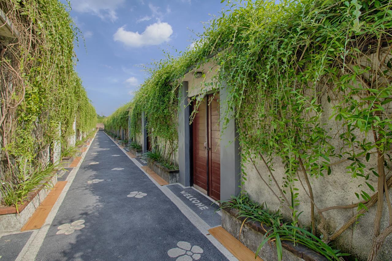 Hotel The Yogasari Seminyak Exterior foto